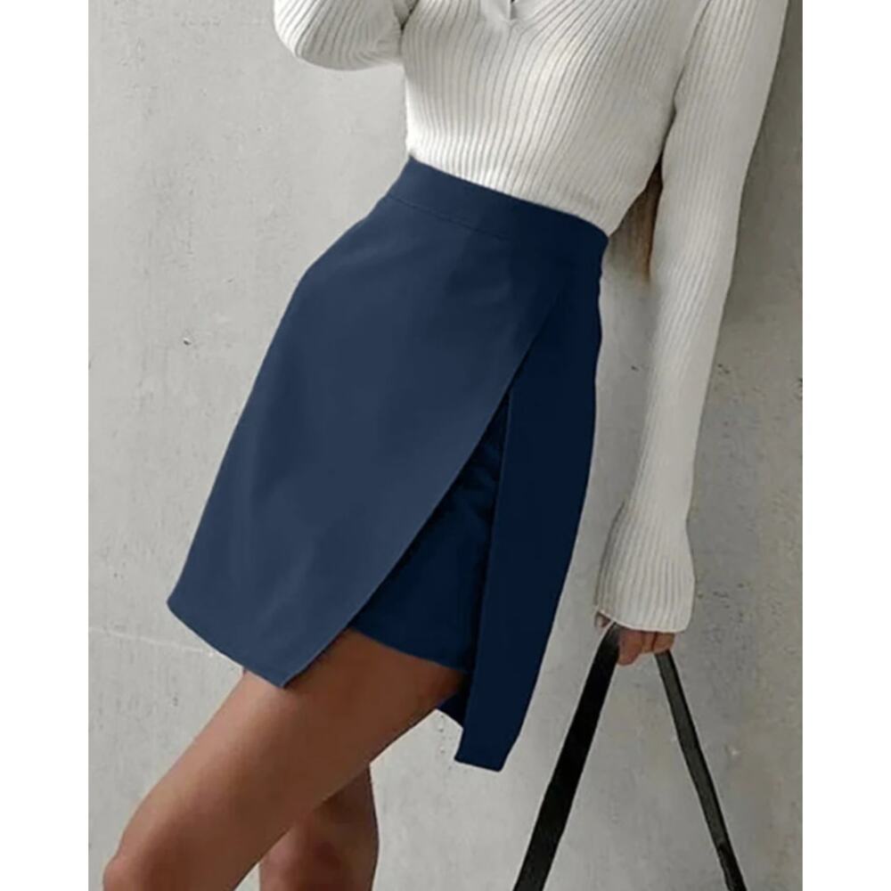 Asymmetric Layered Split Mini Skirt | Size 6